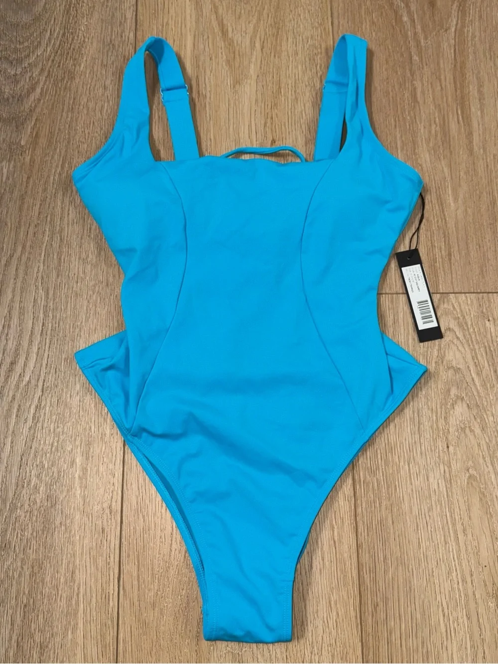 Ta3 Hi Cut Squarey in Aqua size M SHORT NWT - Picture 1 of 7
